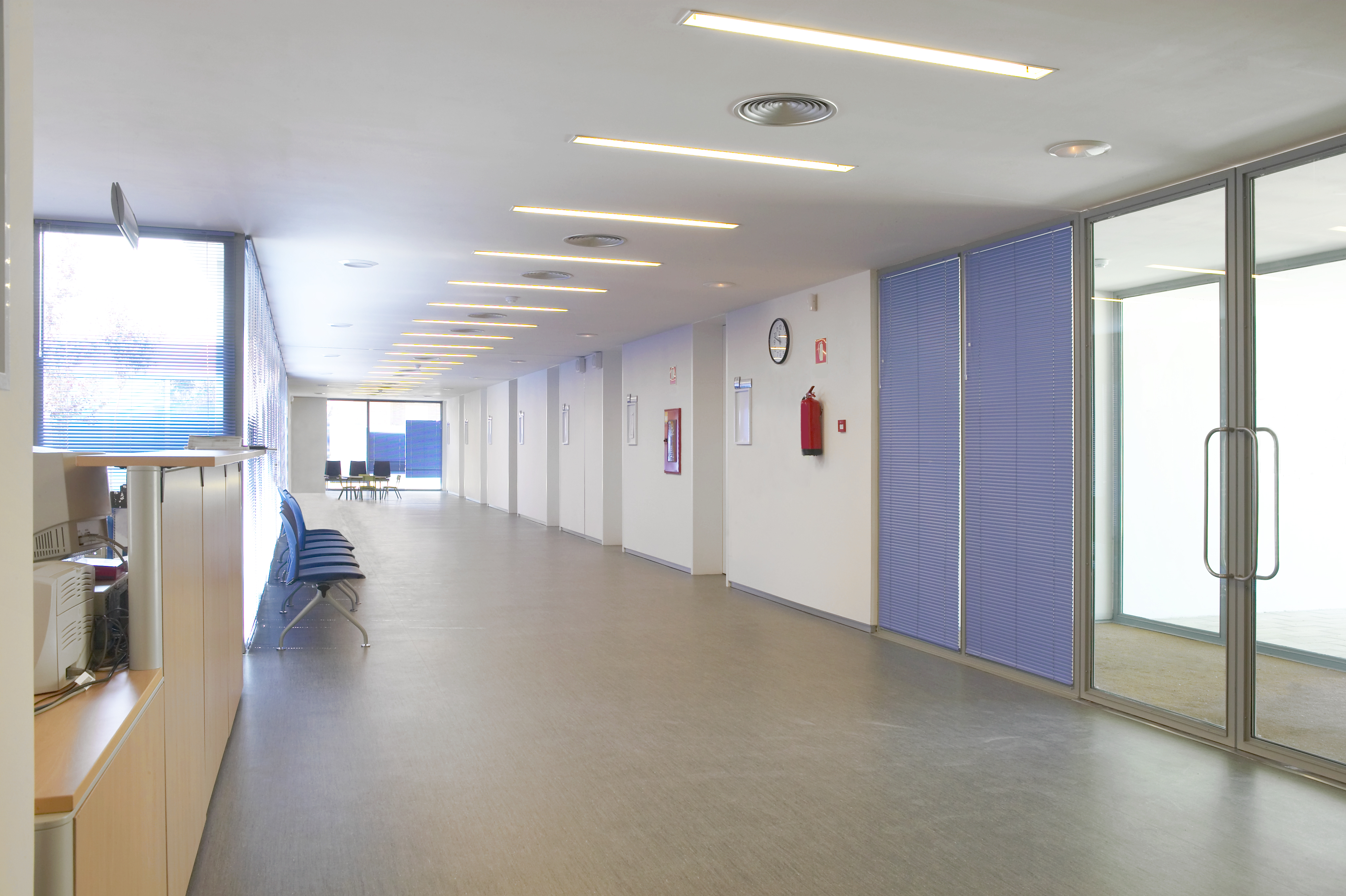 public-building-waiting-area-hospital-interior-de-2021-04-02-22-37-32-utc